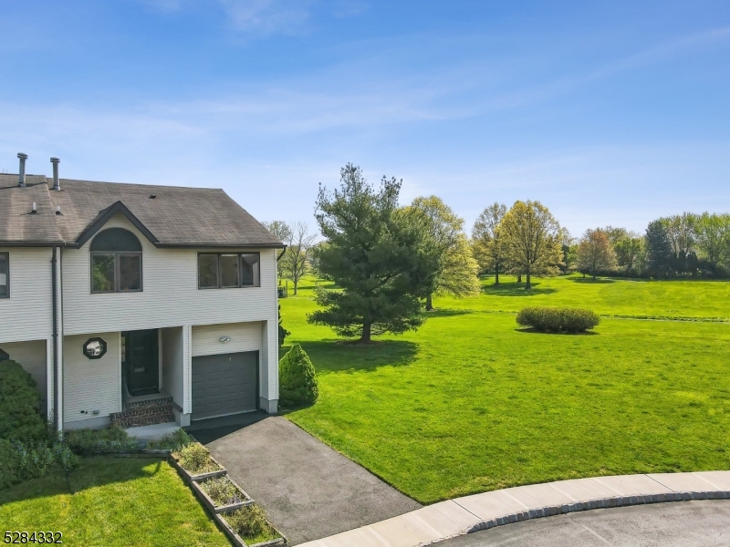 7 Fir Ct
