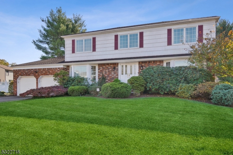 48 Tanglewood Dr