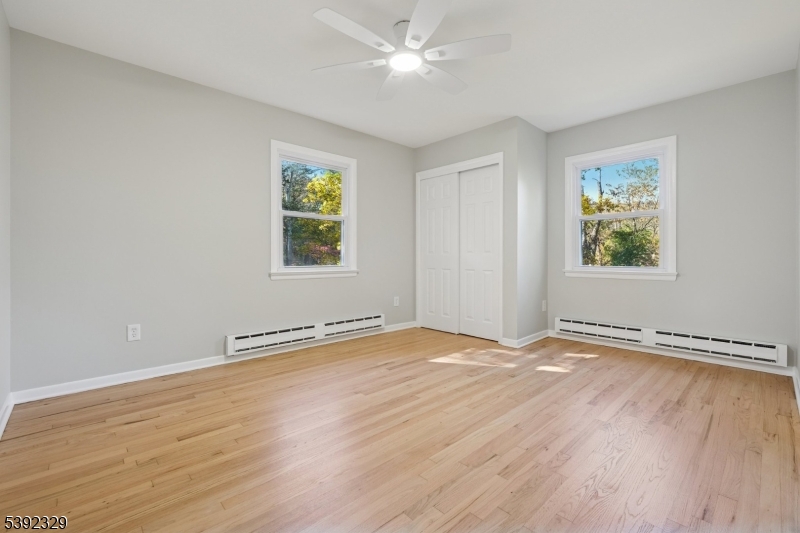 5 Weatherhill Rd