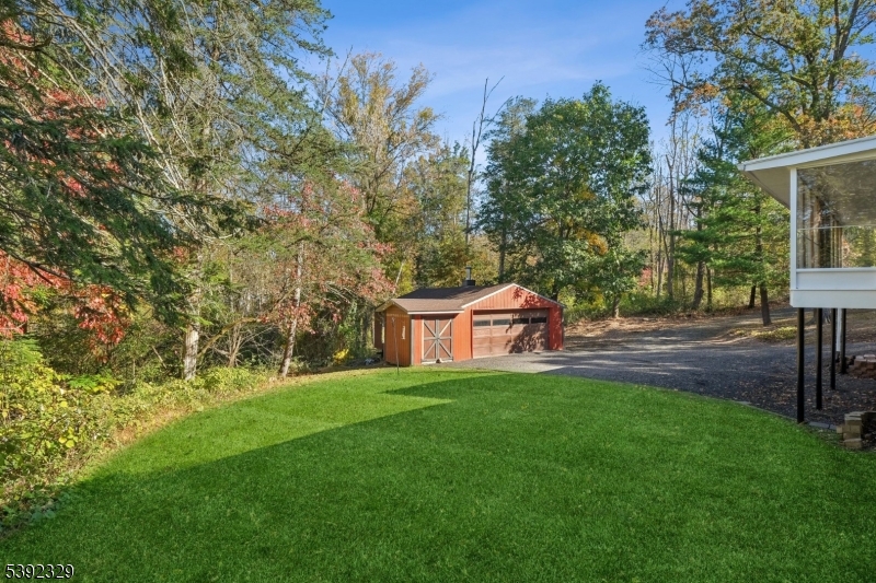 5 Weatherhill Rd