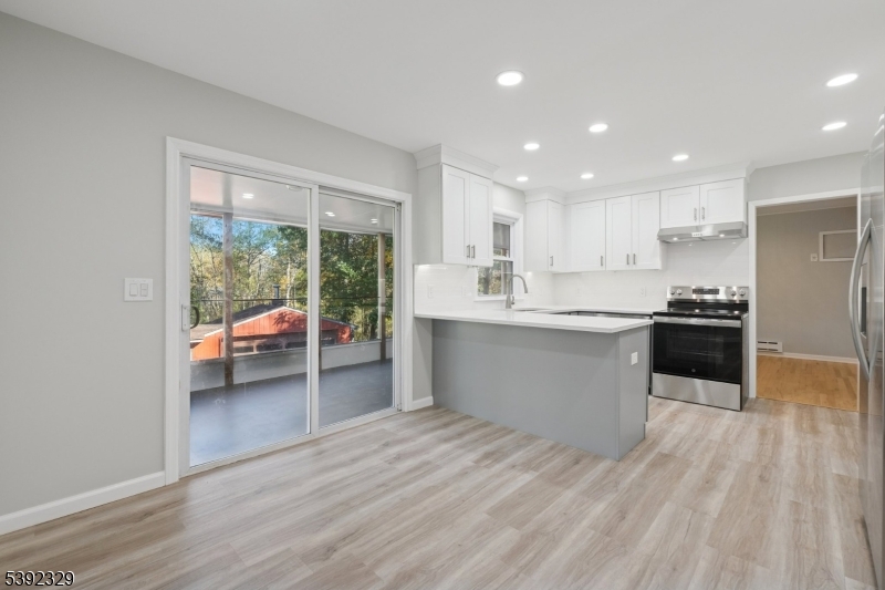 5 Weatherhill Rd