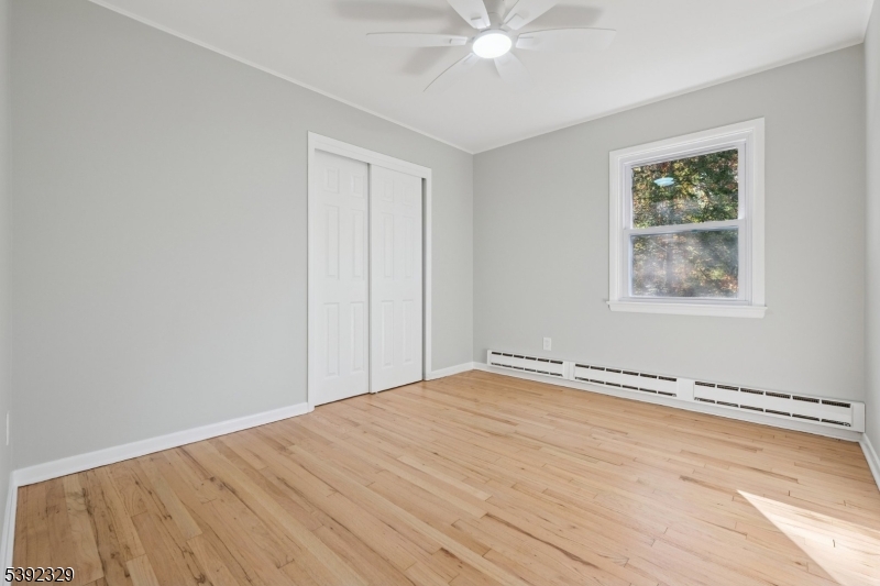 5 Weatherhill Rd