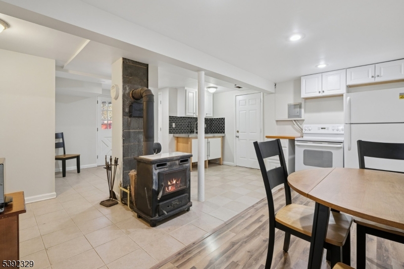 5 Weatherhill Rd