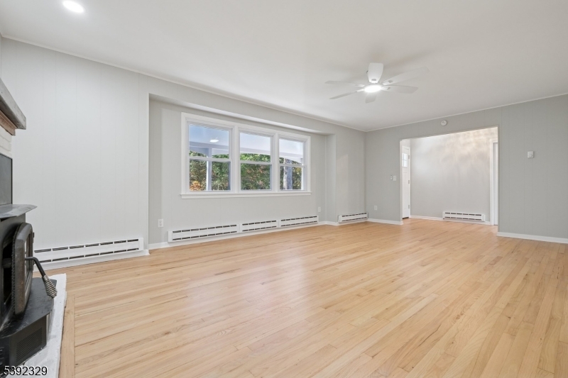 5 Weatherhill Rd
