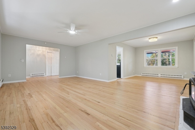 5 Weatherhill Rd
