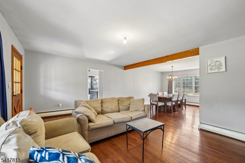 21 Readington Rd
