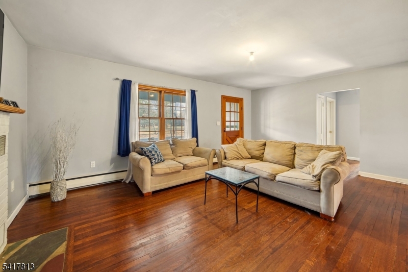 21 Readington Rd