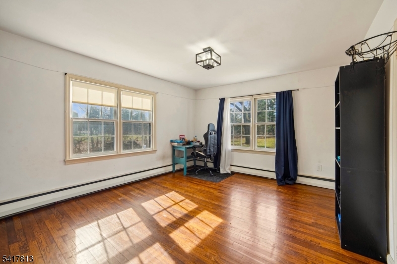 21 Readington Rd