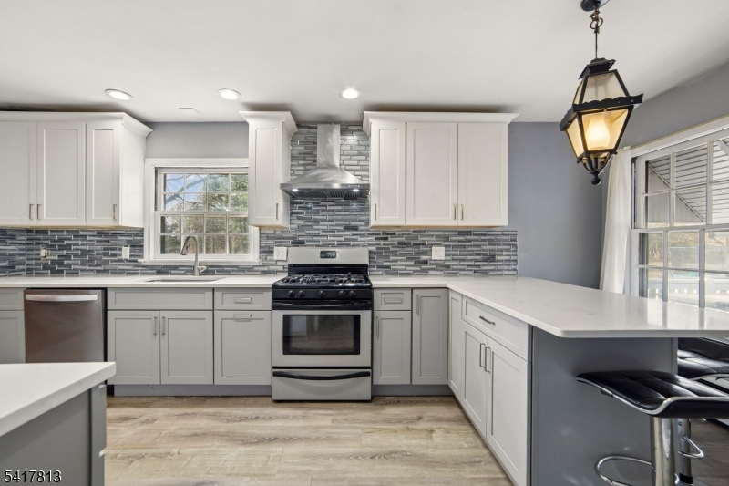 21 Readington Rd