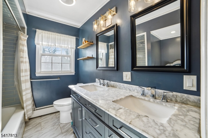 21 Readington Rd