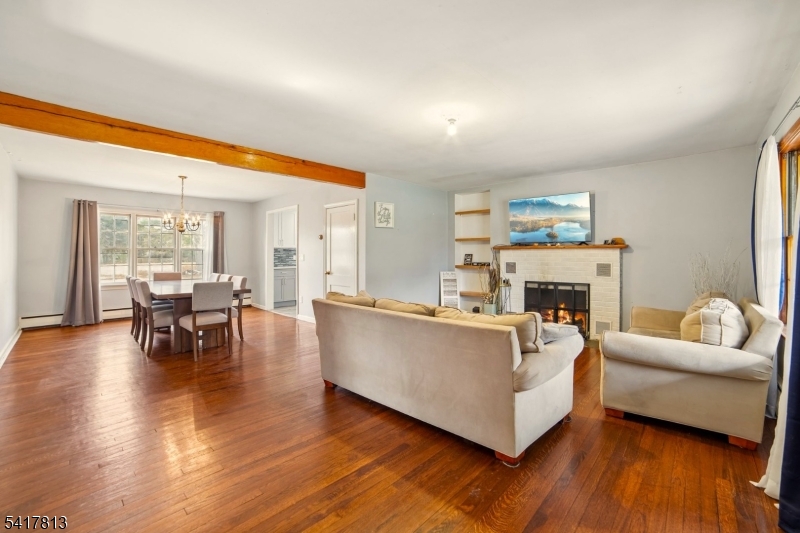 21 Readington Rd