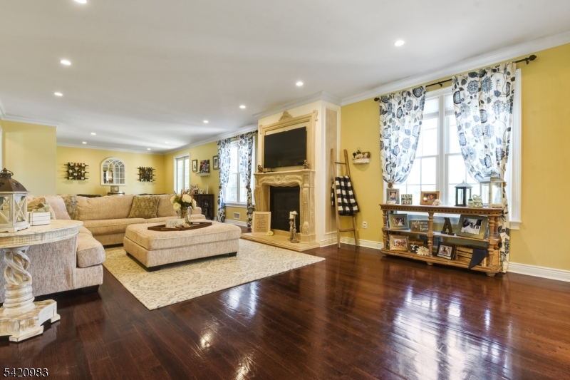 9 Van Fleet Rd