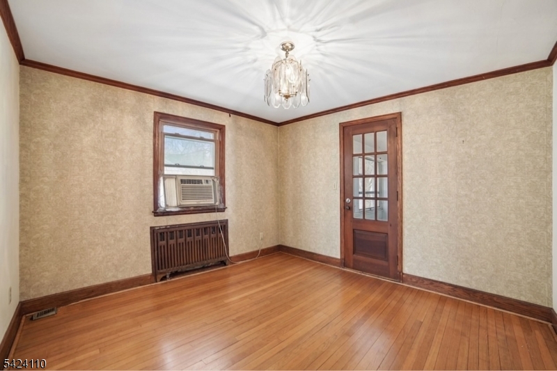 230 Sandford Ave