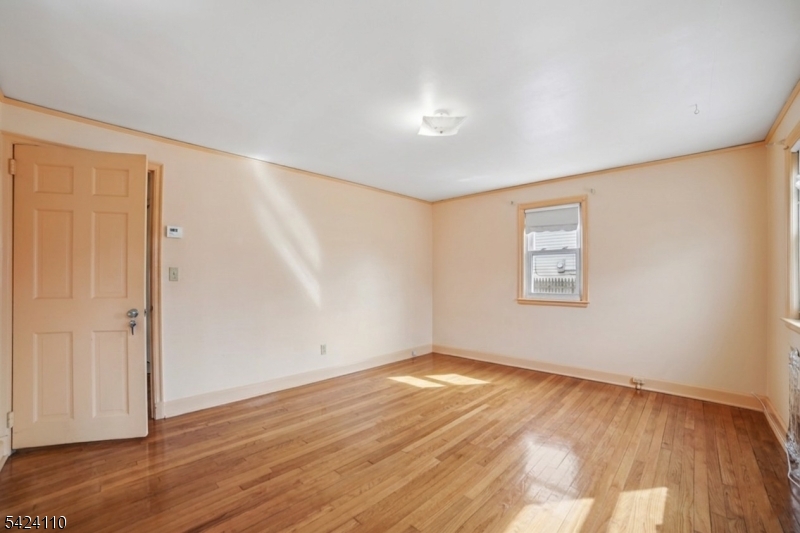 230 Sandford Ave