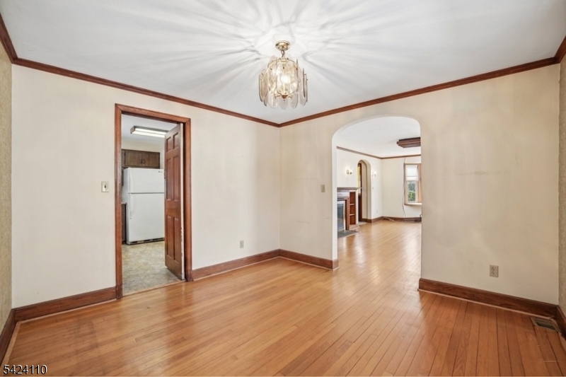230 Sandford Ave