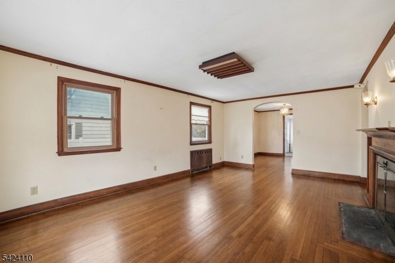 230 Sandford Ave