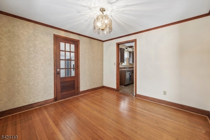 230 Sandford Ave