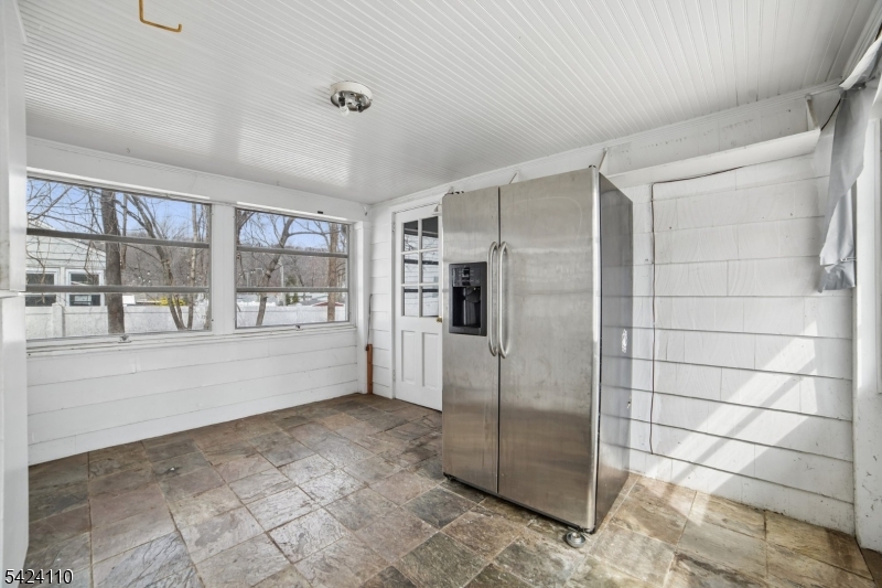230 Sandford Ave