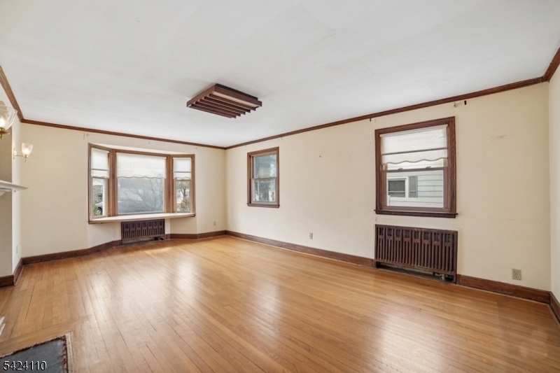 230 Sandford Ave