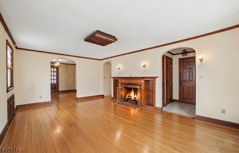 230 Sandford Ave