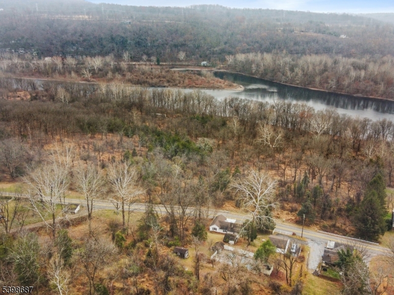 398 Riegelsville Rd