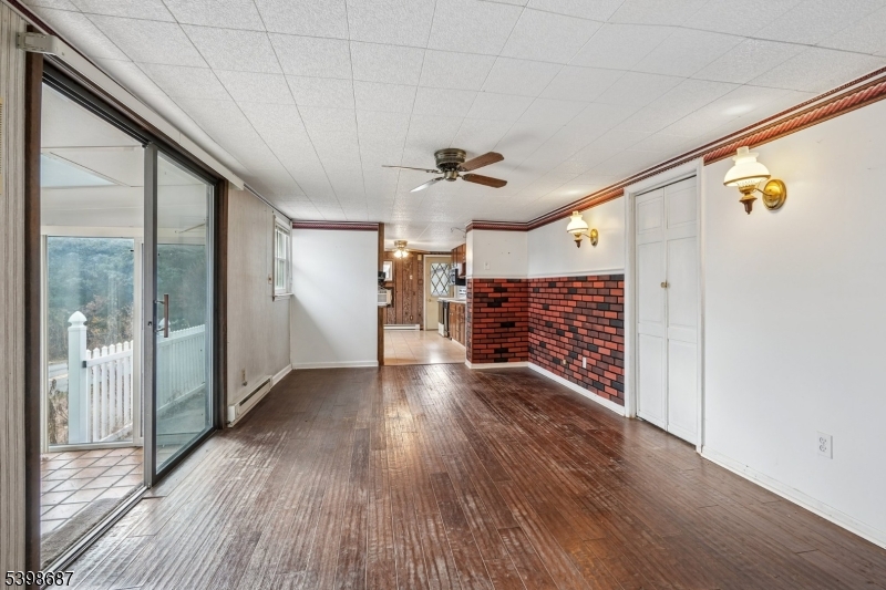 398 Riegelsville Rd