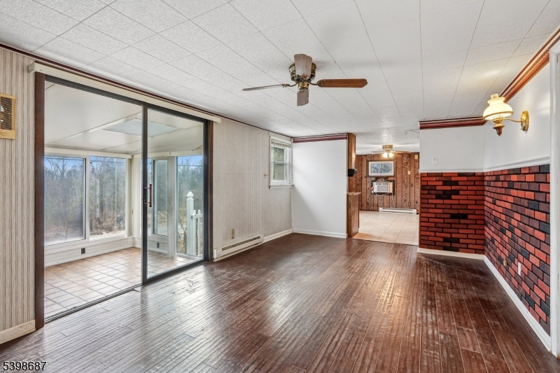 398 Riegelsville Rd