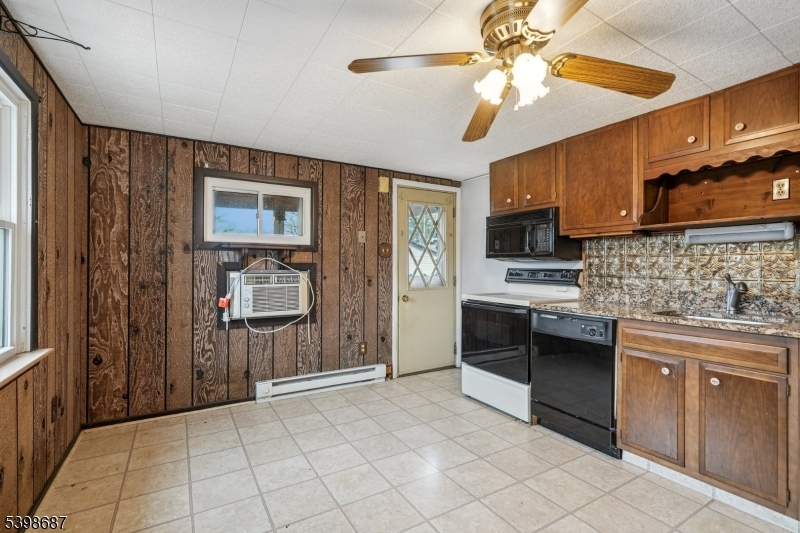 398 Riegelsville Rd