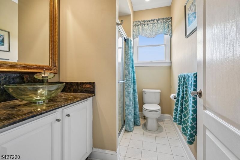 2 Fairway Dr