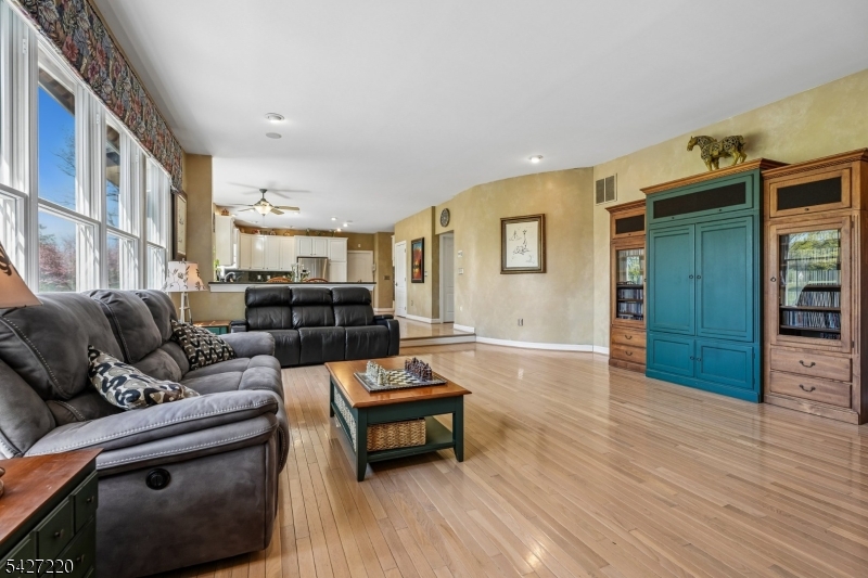 2 Fairway Dr