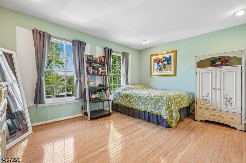 2 Fairway Dr