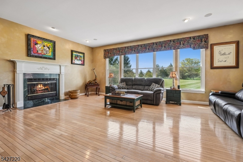 2 Fairway Dr