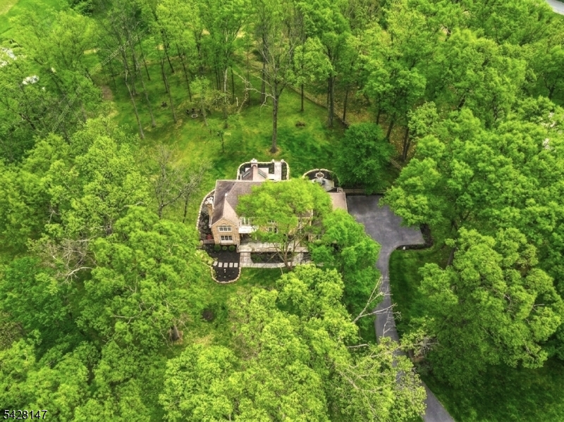 4 Flintlock Rd