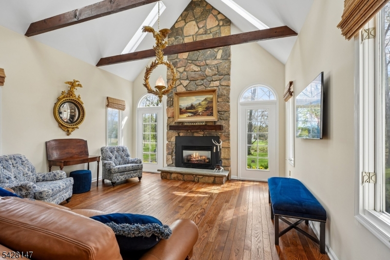 4 Flintlock Rd
