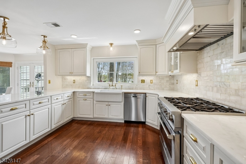 4 Flintlock Rd