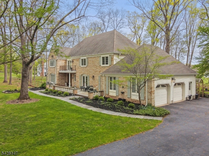 4 Flintlock Rd