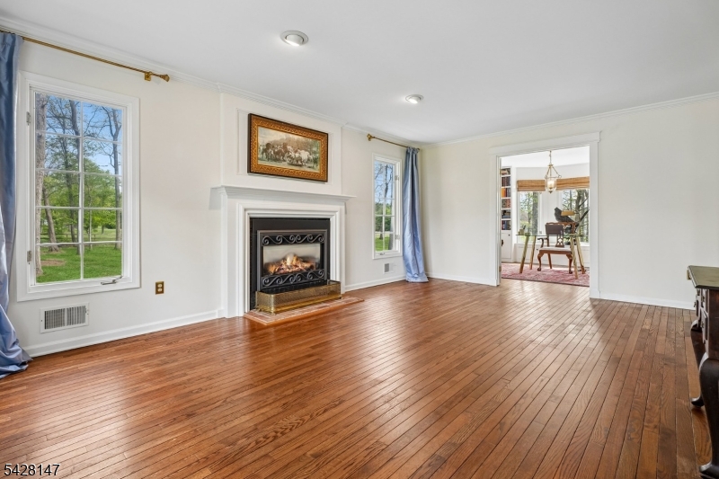 4 Flintlock Rd