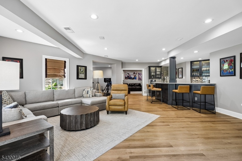 1 Buckeye Ln