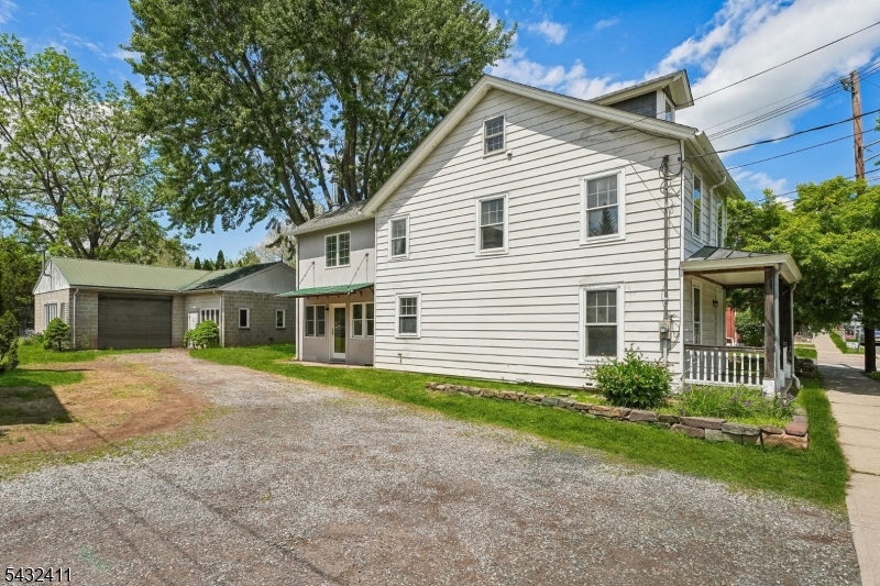 241 N Main St