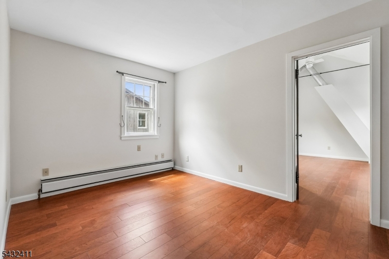 241 N Main St