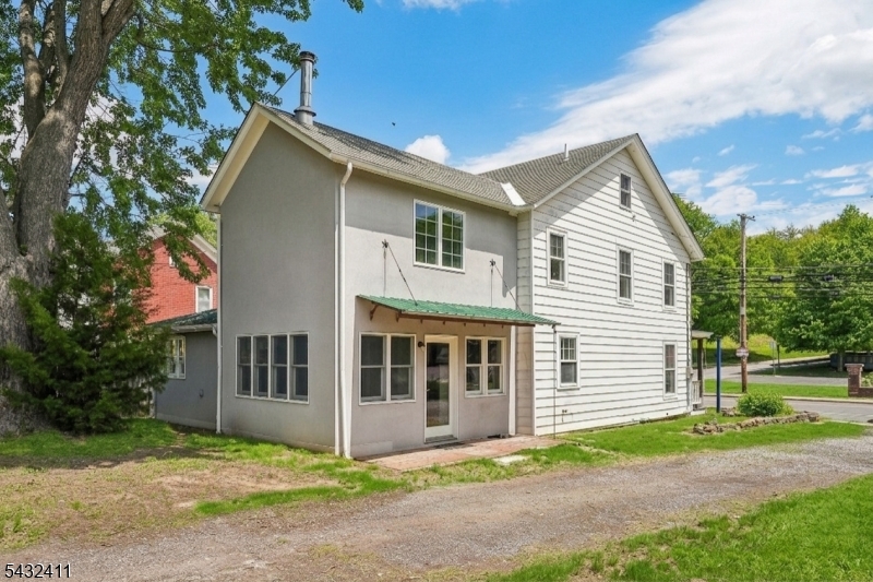 241 N Main St