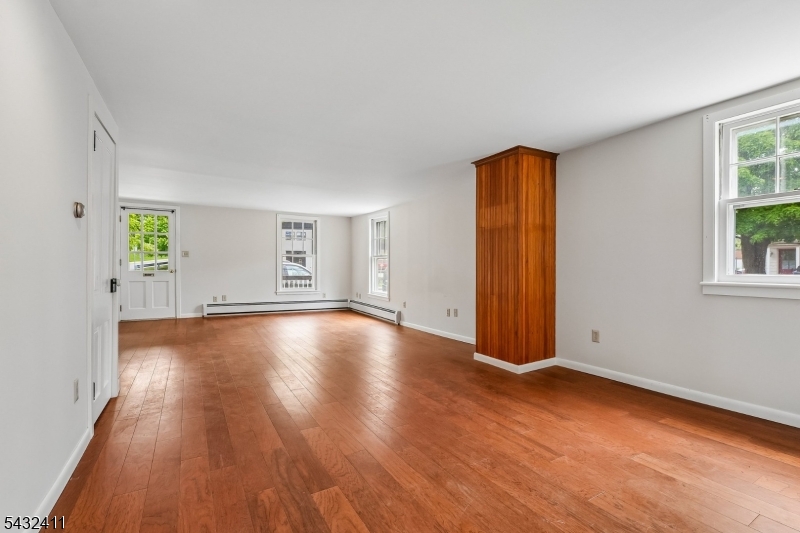241 N Main St
