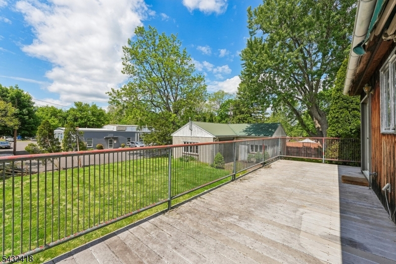 237 N Main St