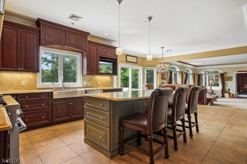 30 Dogwood Dr