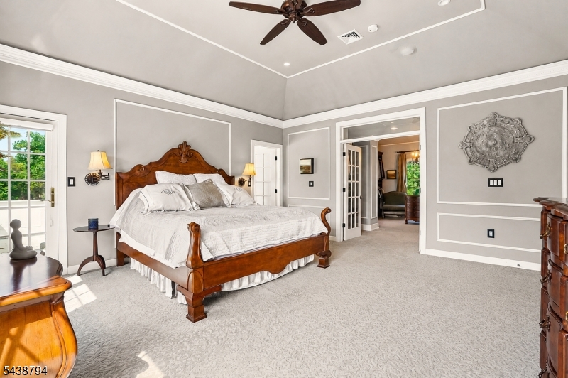 30 Dogwood Dr