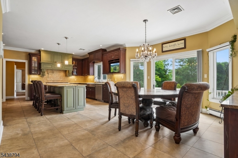 30 Dogwood Dr