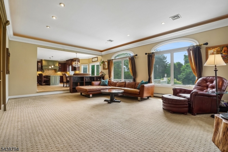 30 Dogwood Dr