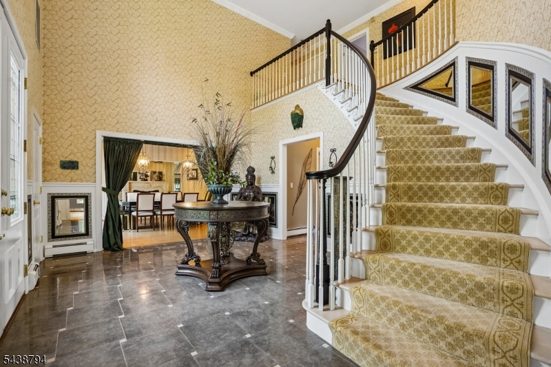 30 Dogwood Dr