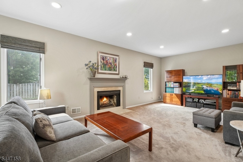 1 Witzling Ct