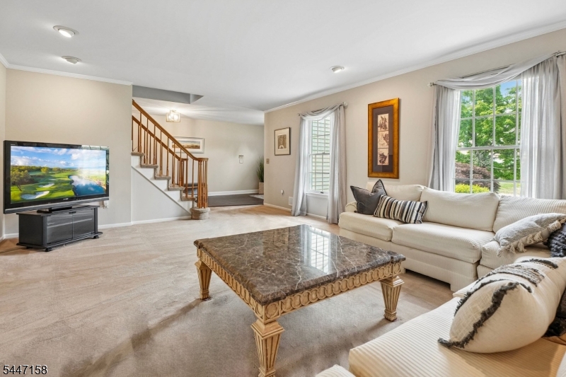 1 Witzling Ct